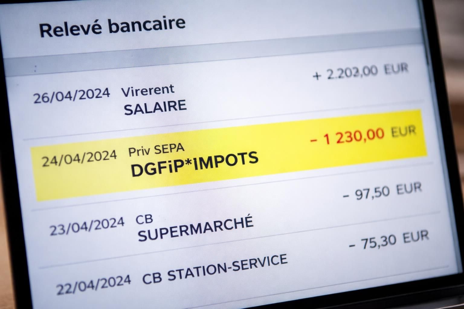 découvrez les raisons possibles d'un prélèvement bancaire de 108 euros et apprenez comment réagir efficacement pour résoudre cette situation.